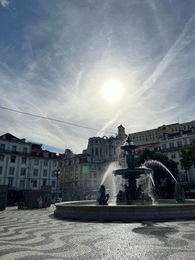 Others 4, Cozy room with shared bathroom on Rua Augusta, Lisbon
