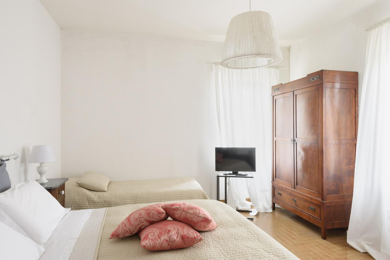 Bedroom 9