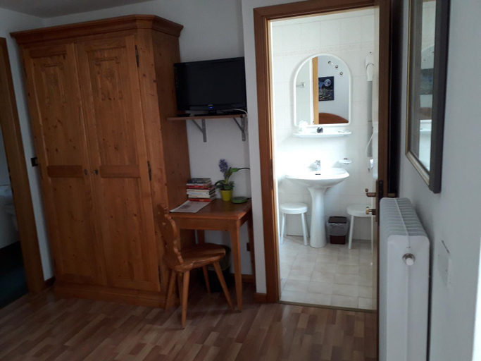Others 3, Albergo Meuble Tarandan, Udine