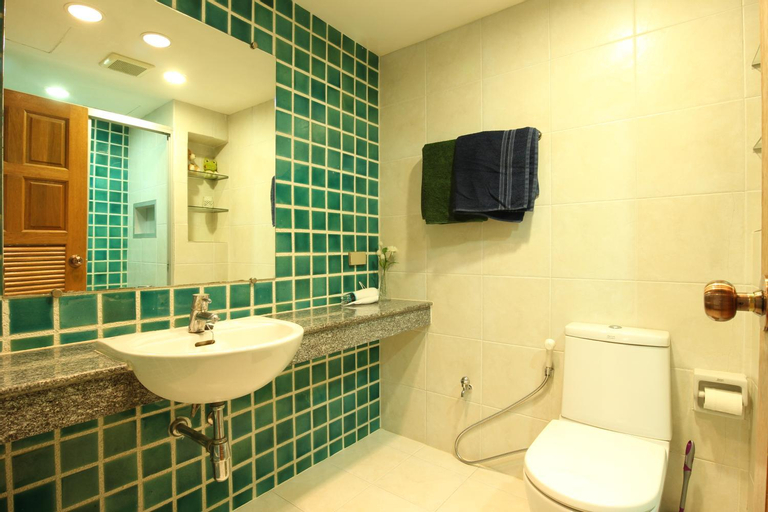 Bathroom 6