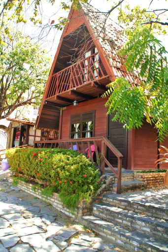 Exterior 6