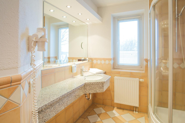 Bathroom 3