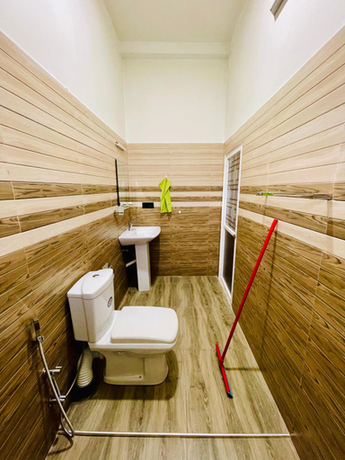 Bathroom 3, Pelli Riverine, Weligama