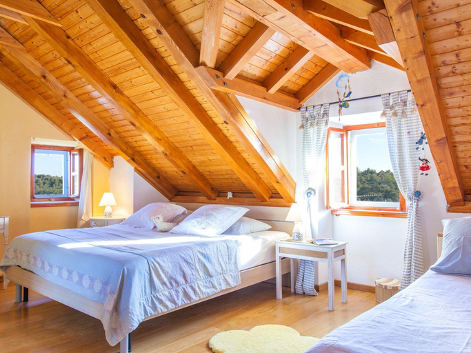 Bedroom, Heritage Villa Near Milna with Private Swimming Pool, Milna