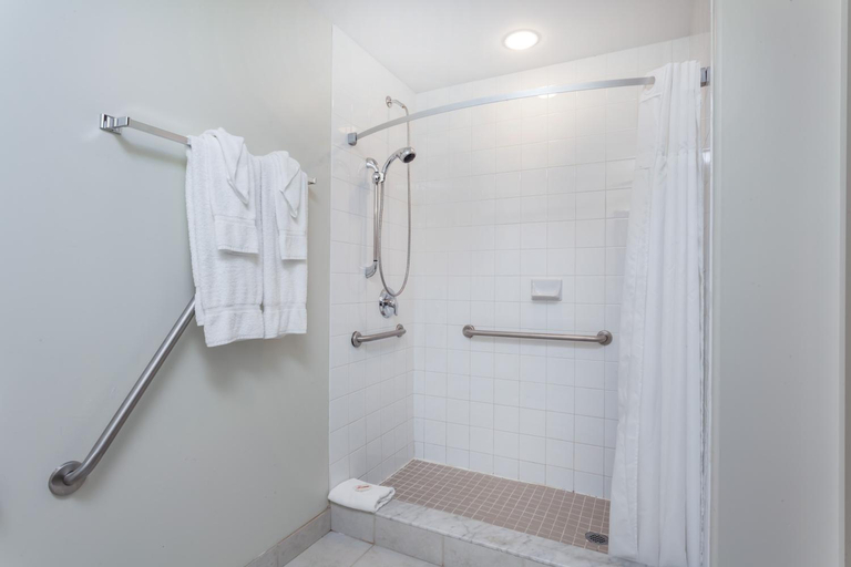 Bathroom 9