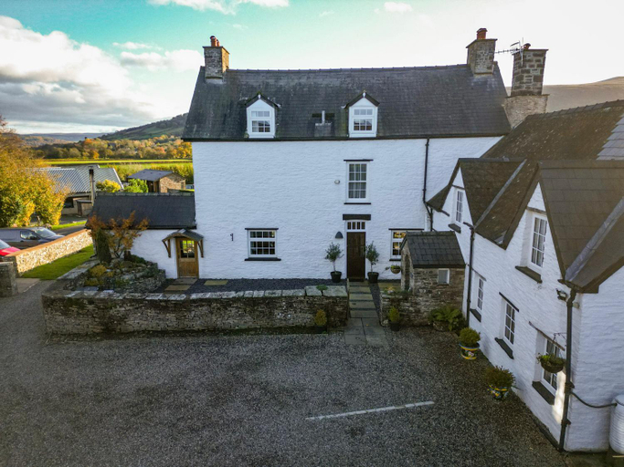 Others 4, Ty Newydd B&B, Powys