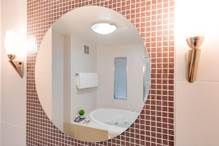 Bathroom 8