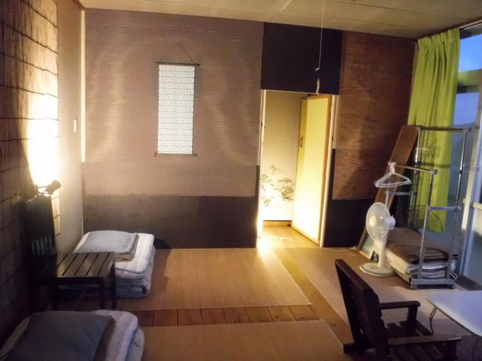 Bedroom 3, Okinawa Hostel Yanbaru Fukuro, Nago
