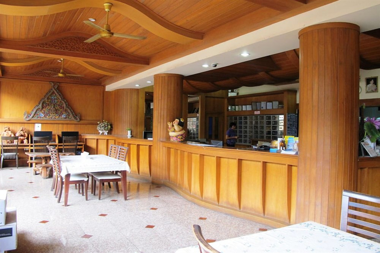 Food & Drinks 4, P 72 Hotel Bar, Pattaya