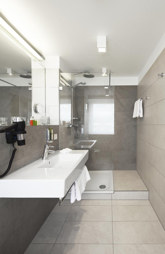 Bathroom 4, Hotel Hiller in Abstatt, Heilbronn