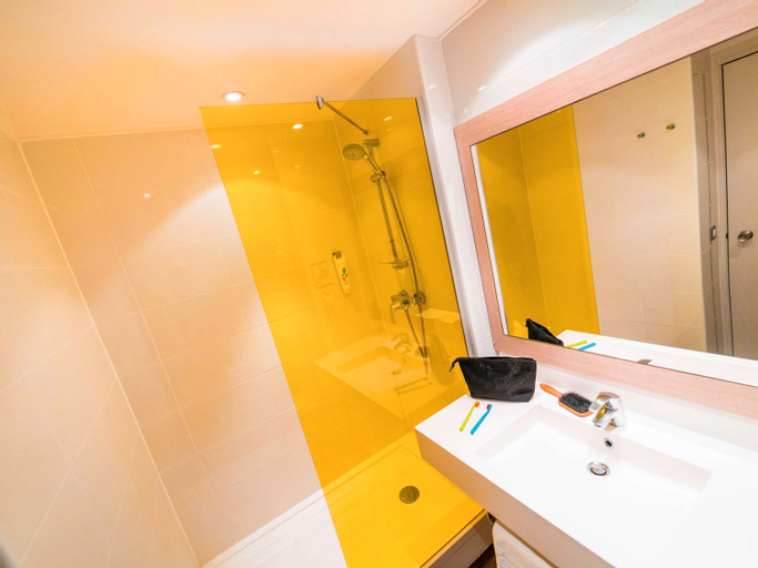 Bathroom 8