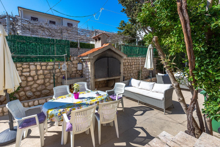 Others 3, Apartments Jadran, Pag