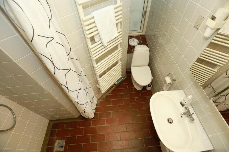 Bathroom 2, Hotel 9 sma hjem, Copenhagen