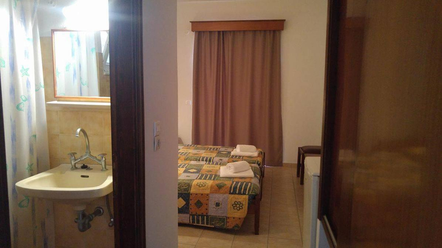 Bathroom 3, Ipanema Hotel, South Aegean