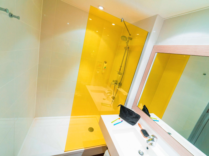 Bathroom 4