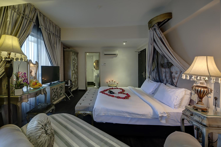 Bedroom 10