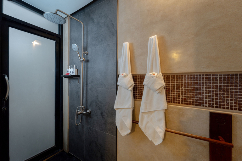 Bathroom 5