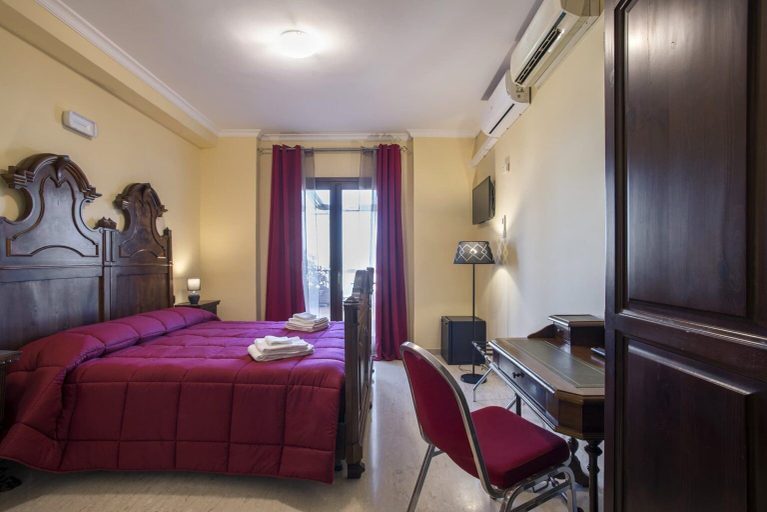 Bedroom 3, The Life Hotel, Rome