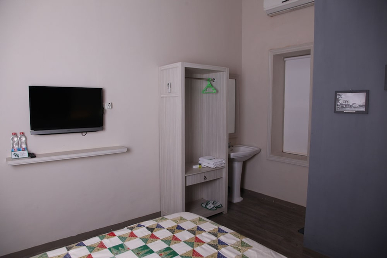 Bedroom 29