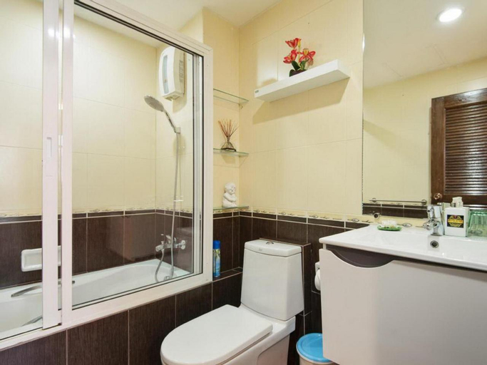 Bathroom 22