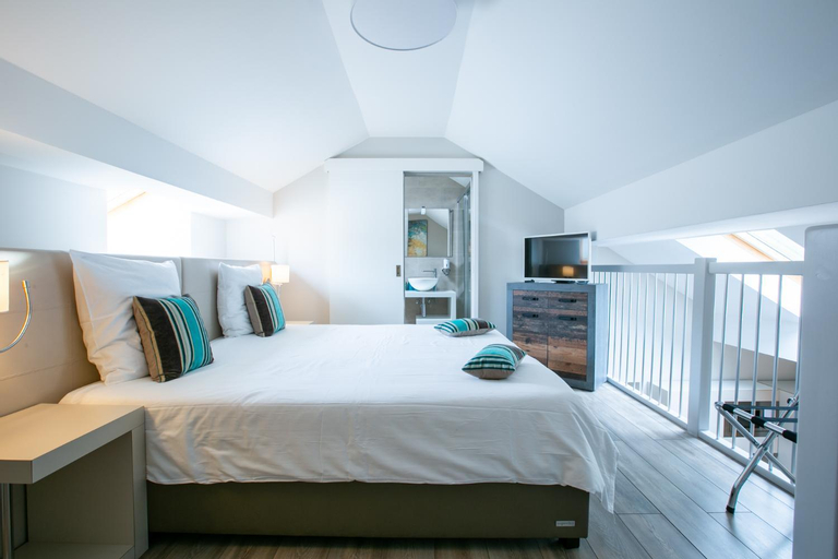 Bedroom 30