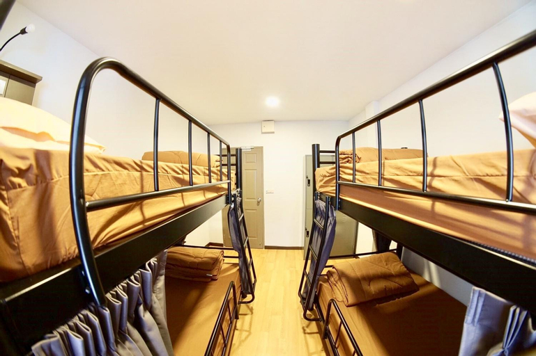 Bedroom 14