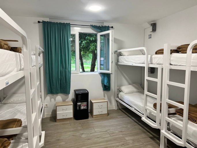 Bedroom 3, Erletxe Aterpea, Guipúzcoa