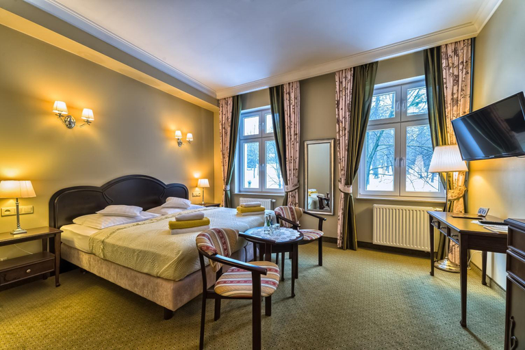 Bedroom 2, Hotel BERLINER, Lubań