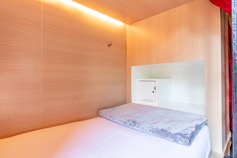 Bedroom 12