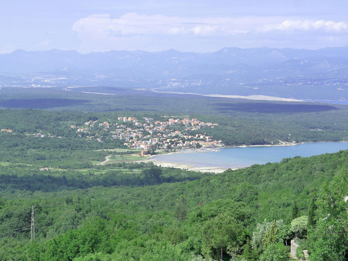 Others 4, Apartment in Silo with Sea View Balcony, Dobrinj