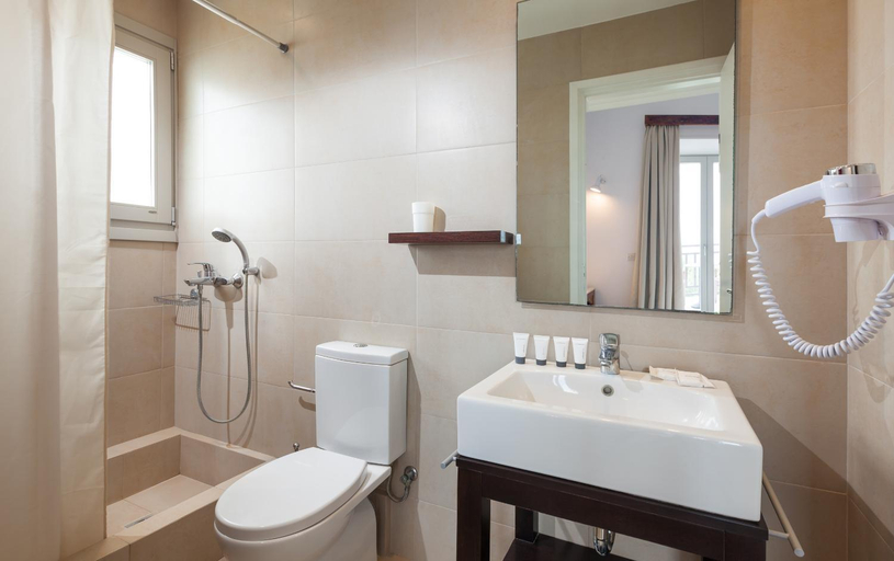 Bathroom 3, Hydroussa Skyros, Central Greece