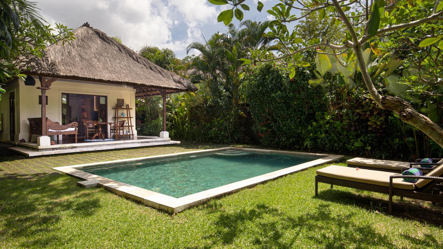 Swimming Pool 11