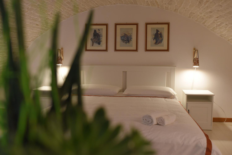 Others 4, B&B L'alcova, Bari