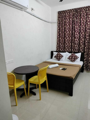 Others 4, Hotel Gokulam, Puducherry