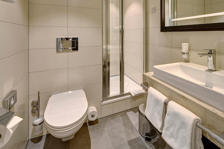 Bathroom 5