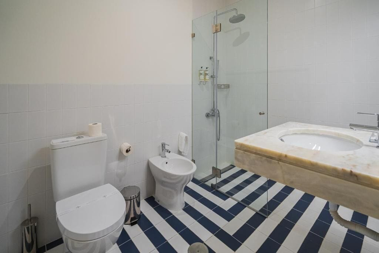 Bathroom 4, Hotel Farol, Ílhavo