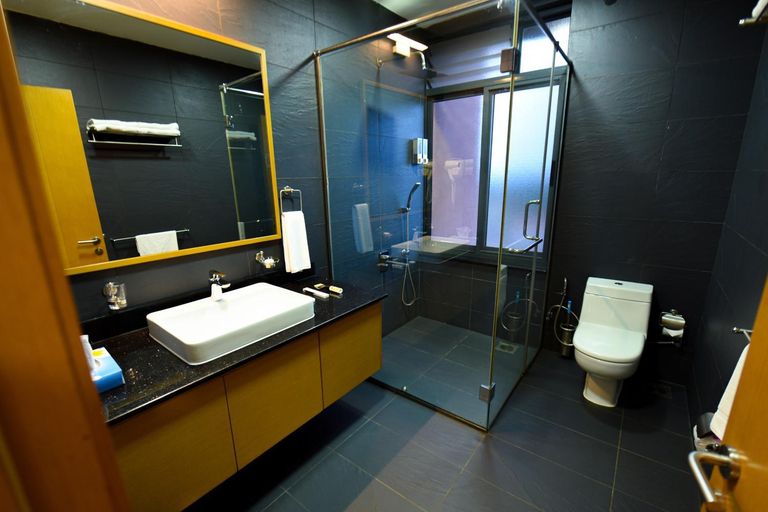 Bathroom 5, K Hotels Entebbe, Entebbe