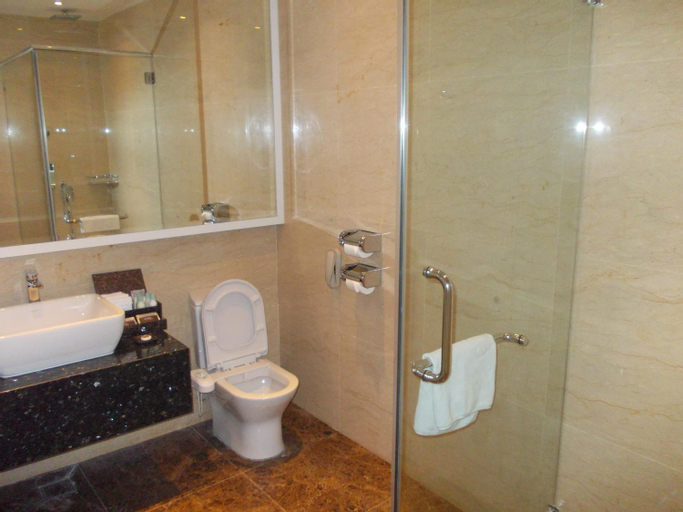 Bathroom 4