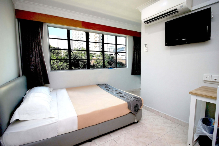 Bedroom 2, Aliwal Park Hotel, Singapore