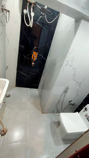 Bathroom 5, Sri Krishna Residency, Varanasi