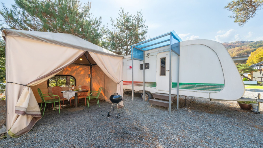 Exterior & Views 2, Gapeyong Fourseason Pet Glamping Caravan, Pocheon