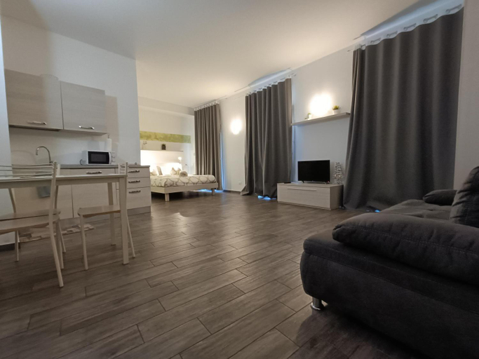 Others 4, Apartments Fewo, Bolzano