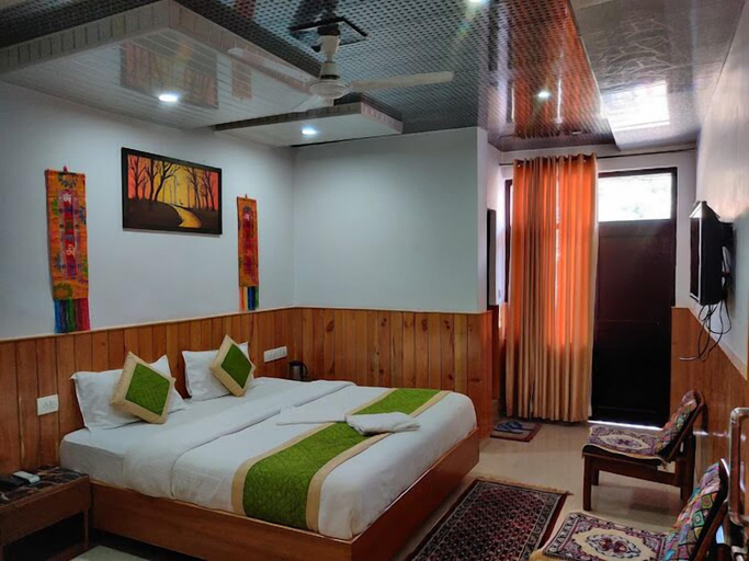 Bedroom 3, Hotel Akash - Luxury Hotel In Mcleodganj, Kangra