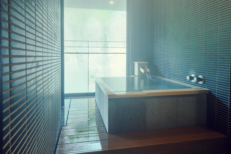 Bathroom, Sansuiso, Fukushima