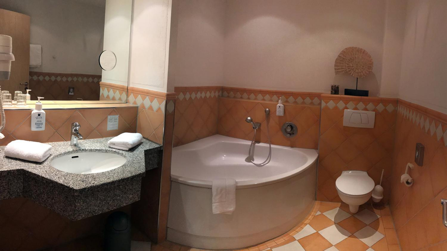 Bathroom 9