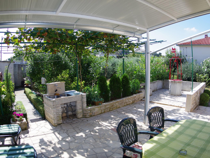 Food & Drinks, Country House in Rakalj with Scenic Sea Views, Marčana