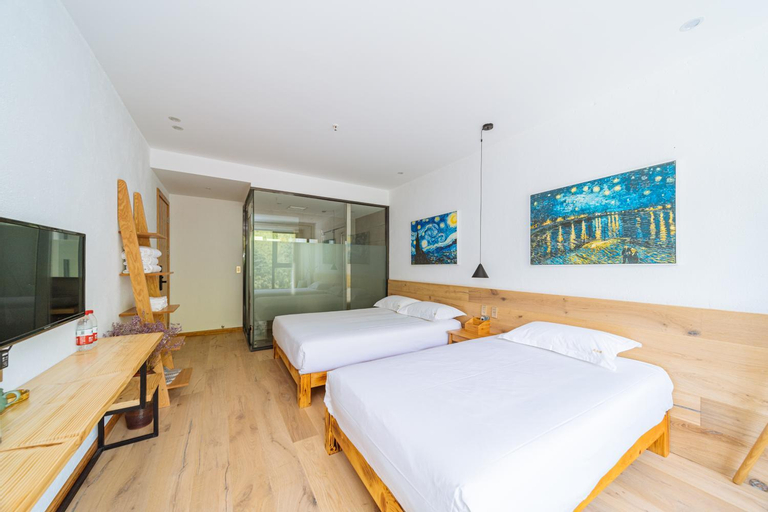 Bedroom 8