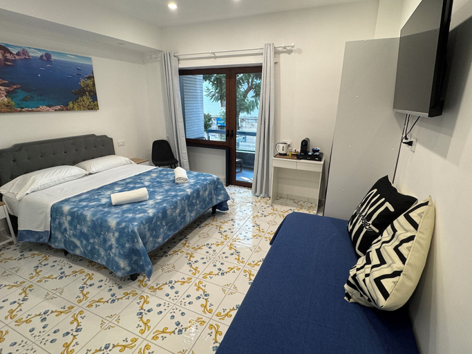 Bedroom 5, Angela House Sorrento Center, Napoli