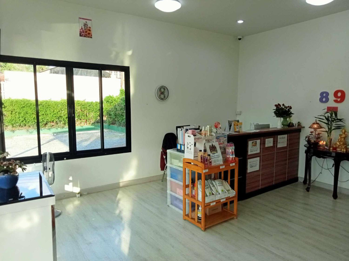 Others 5, Am Amoonds Hotel, Khlung