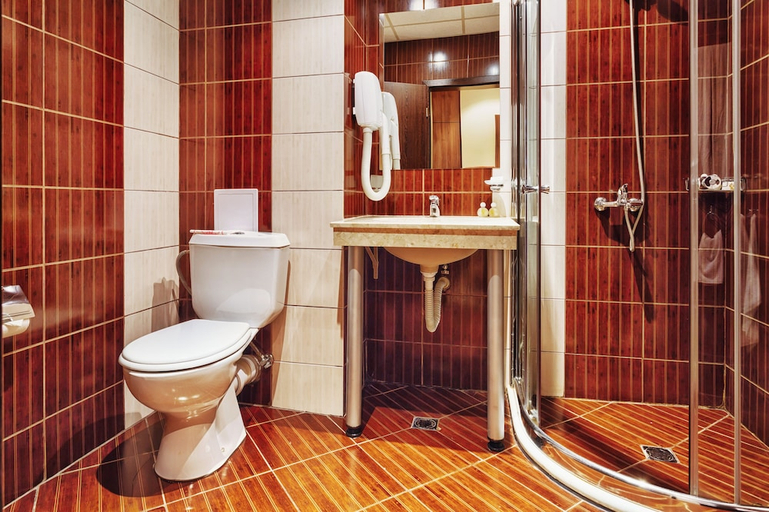 Bathroom 4, Hotel Forum, Nesebar